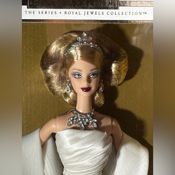 NWT Swarovski Barbie Doll in box with Elegant Design - collectors item - Picture 5 of 11
